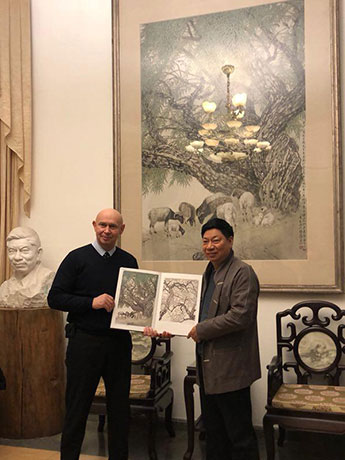 Director of the Contemporary Museum of Calligraphy met with Chinese artist Fang Chuxiong