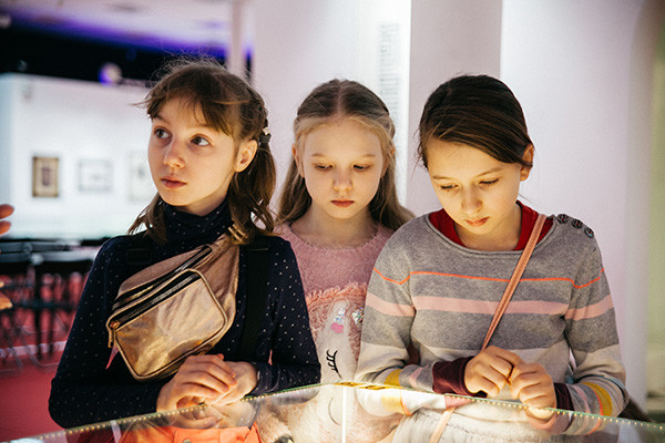 世界书法博物馆为儿童组织参观