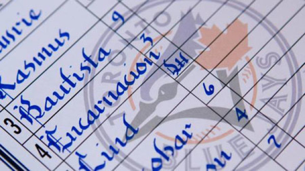 Baseball coach brings his beautiful calligraphy to the dugout