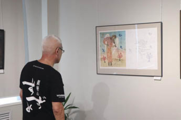 安德烈•马沙诺夫的个人展览在符拉迪沃斯托克开幕