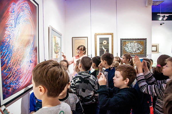 Contemporary Museum of Calligraphy gave tour series for students of European Gymnasium
