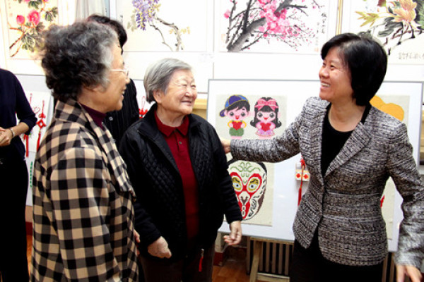 ACWF Holds Exhibition of Artworks by Retired Cadres
