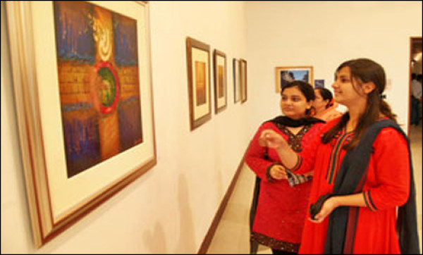 Ежегодная Национальная выставка каллиграфии в Пакистане