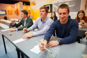 Перо, скрипка и рояль: открылась выставка «Каллиграфия о Москве» Перо, скрипка и рояль: открылась выставка «Каллиграфия о Москве»