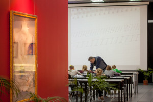 Kids studying pointed pen Kids studying pointed pen
