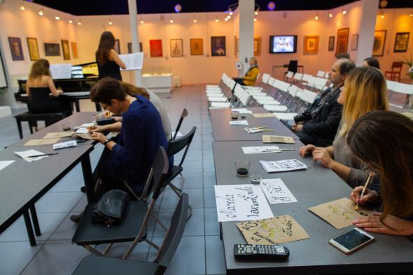 Pen, violin and piano: The "Calligraphy About Moscow" exhibition has opened