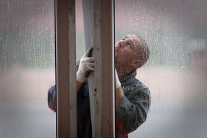 Возведение павильонов для III Международной выставки каллиграфии Возведение павильонов для III Международной выставки каллиграфии