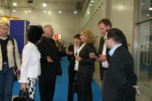 Peter Greenaway, the legendary film director visited the Rosupak exhibition, hosting the International Exhibition of Calligraphy presentation Peter Greenaway, the legendary film director visited the Rosupak exhibition, hosting the International Exhibition of Calligraphy presentation