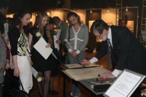 Presentation of the International Exhibition of Calligraphy at the MGIMO University Presentation of the International Exhibition of Calligraphy at the MGIMO University