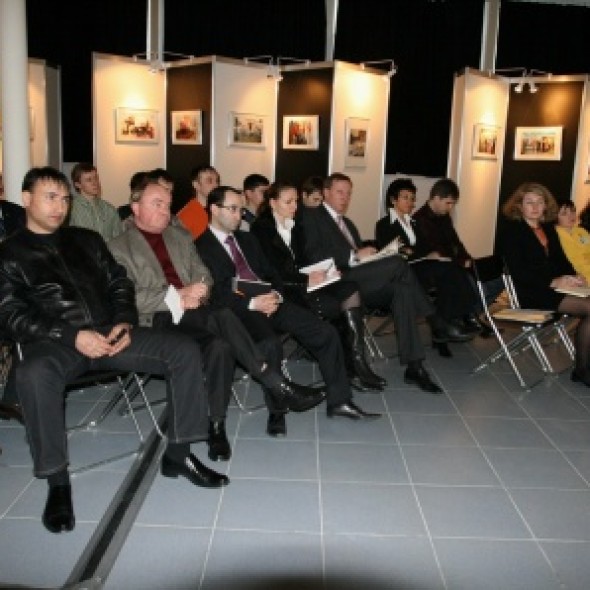 Meeting of the International Exhibition of Calligraphy team