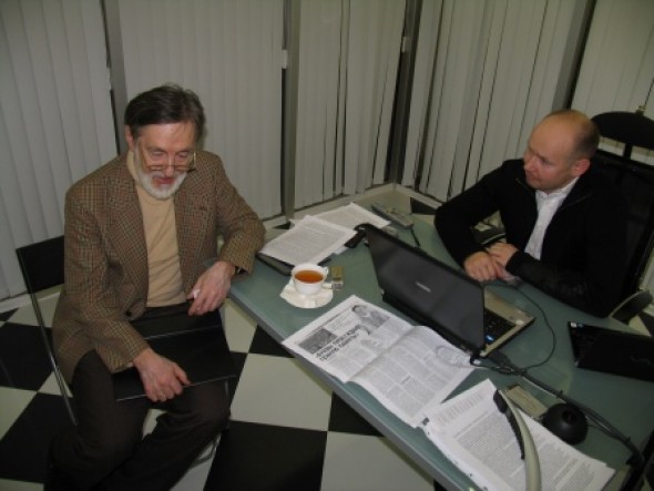 Pyotr Chobitko arrived at MVK office to meet Aleksei Shaburov