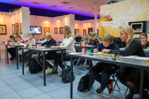 Занятия детской группы Национальной школы искусства красивого письма Занятия детской группы Национальной школы искусства красивого письма