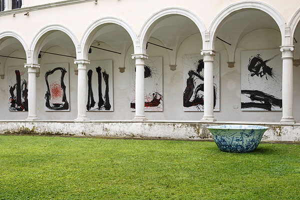 Qin Feng Unfolds Experimental Ink Brush Paintings Across Three Sites In Venice
