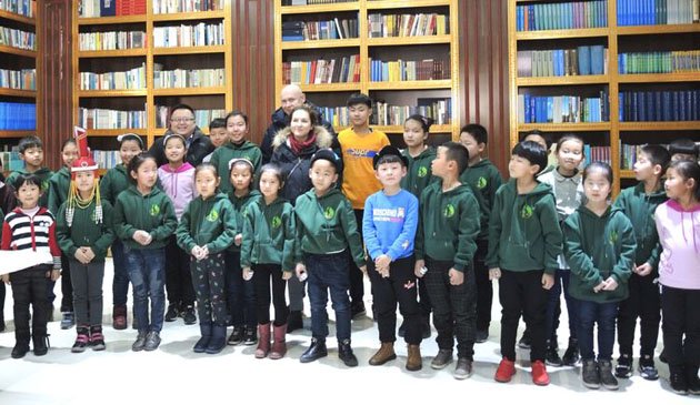 Алексей Шабуров на встрече с учениками творческого кружка при  «Музее Сокровенного сказания монголов»