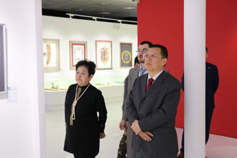 Председатель китайской юридической компании DHH Луань Шаоху посетил КВЦ «Сокольники»