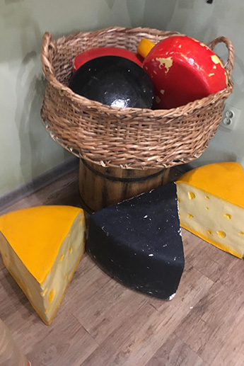 探访科斯特罗马的美味奶酪博物馆