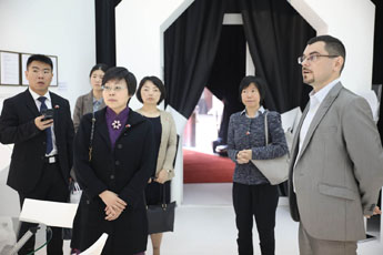 Современный музей каллиграфии посетила делегация из Шанхая