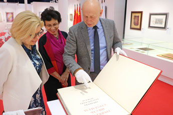 Deputy of State Duma Natalia Pilyus visited Contemporary Museum of Calligraphy