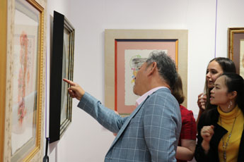 Представитель Ассоциации предприятий провинции Шаньдун в Москве господин Чжао Вэйсин посетил Современный музей каллиграфии