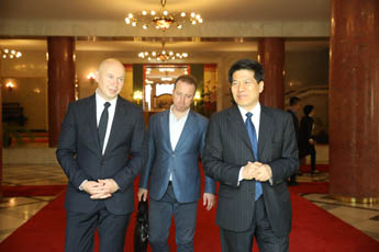 Director of Contemporary Museum of Calligraphy Alexey Shaburov met with Ambassador of China to Russia Li Hui
