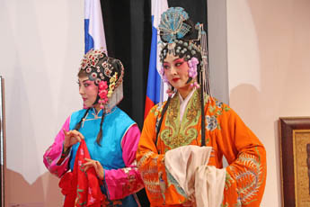 В Современном музее каллиграфии состоялось выступление «Ансамбля Шаньдунского театра Люй»