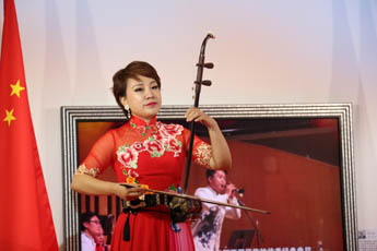 The Contemporary Museum of Calligraphy hosted a performance of the Ensemble of the Shandong Theater Lui