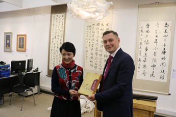 Director of the Contemporary museum of calligraphy visited the premiere of the Chinese ballet Meeting with the Great River