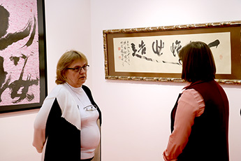 Doctor of Art Criticism, Professor Vera Georgievna Belozerova visited the Contemporary Museum of Calligraphy