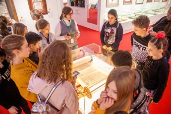 Ученики Британской международной школы посетили Современный музей каллиграфии