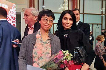 Olga Shaburova, the Deputy Director of the Contemporary Museum of Calligraphy, and Ms. Gong Jiajia, the Cultural Advisor of Chinese embassy and Director of the China Cultural Centre