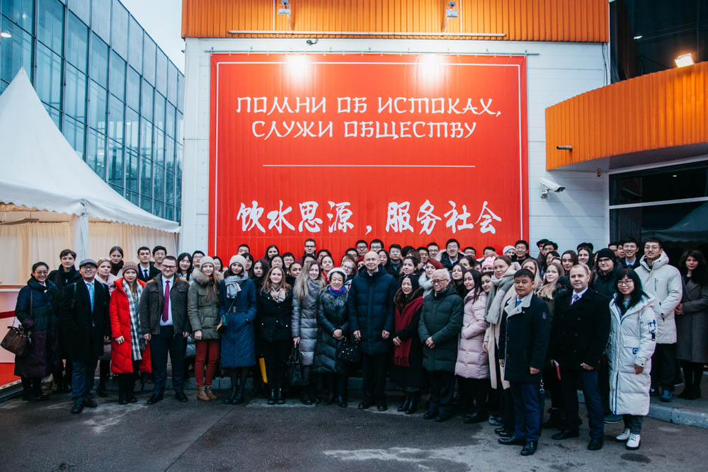 «Будьте благодарными, служите обществу»: лучшие российские и китайские студенты встретились в Москве 