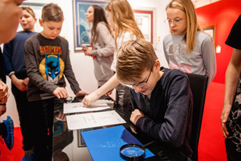 An excursion with a master class was held at the Museum of World Calligraphy