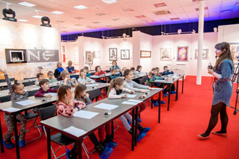 The Museum of World Calligraphy gave a most interesting tour including a workshop for students of the Moscow school