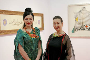 The memorable gift was delivered to the Embassy of China during the final of the Soutache China competition